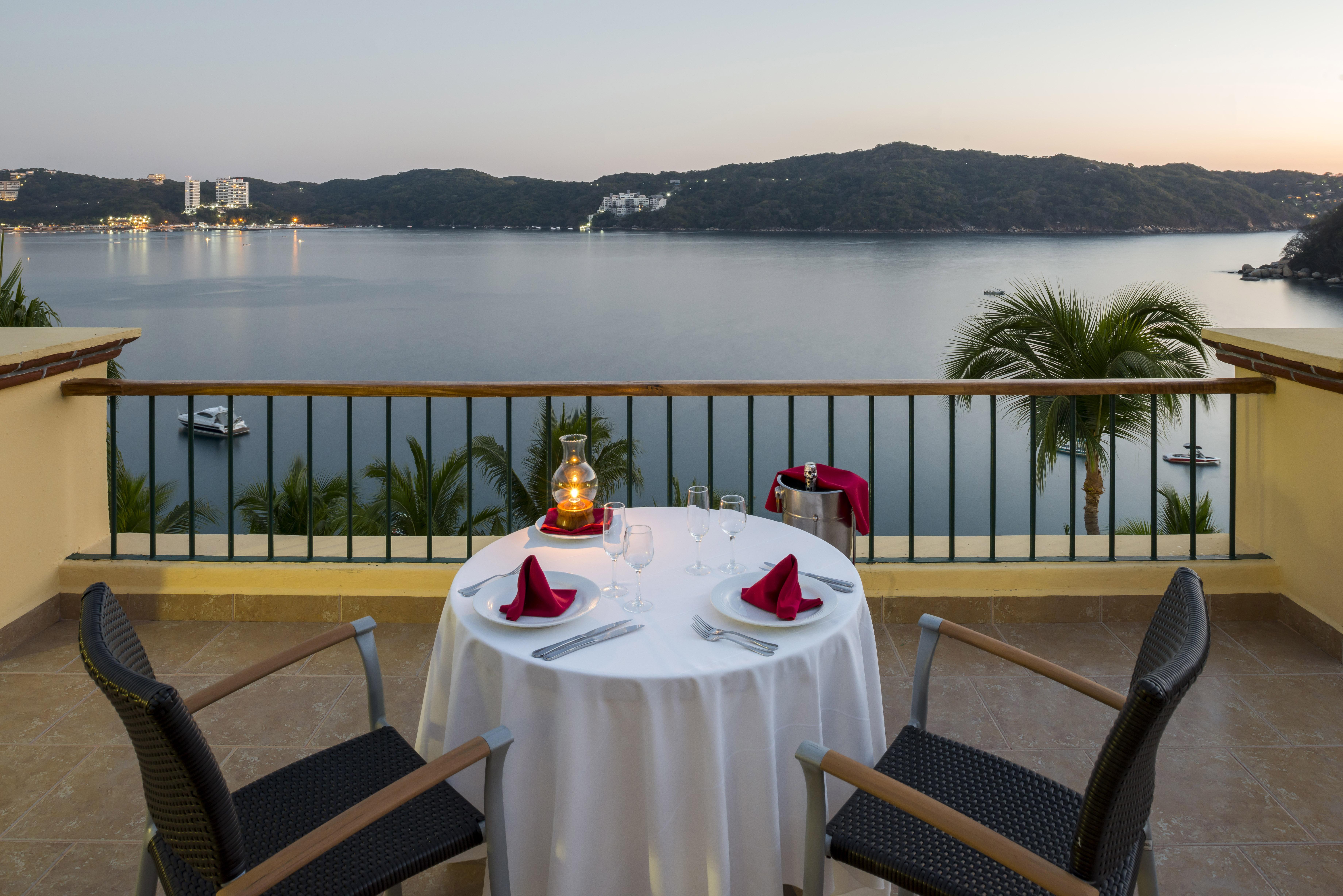 Camino Real Acapulco Diamante Exterior foto View from the hotel