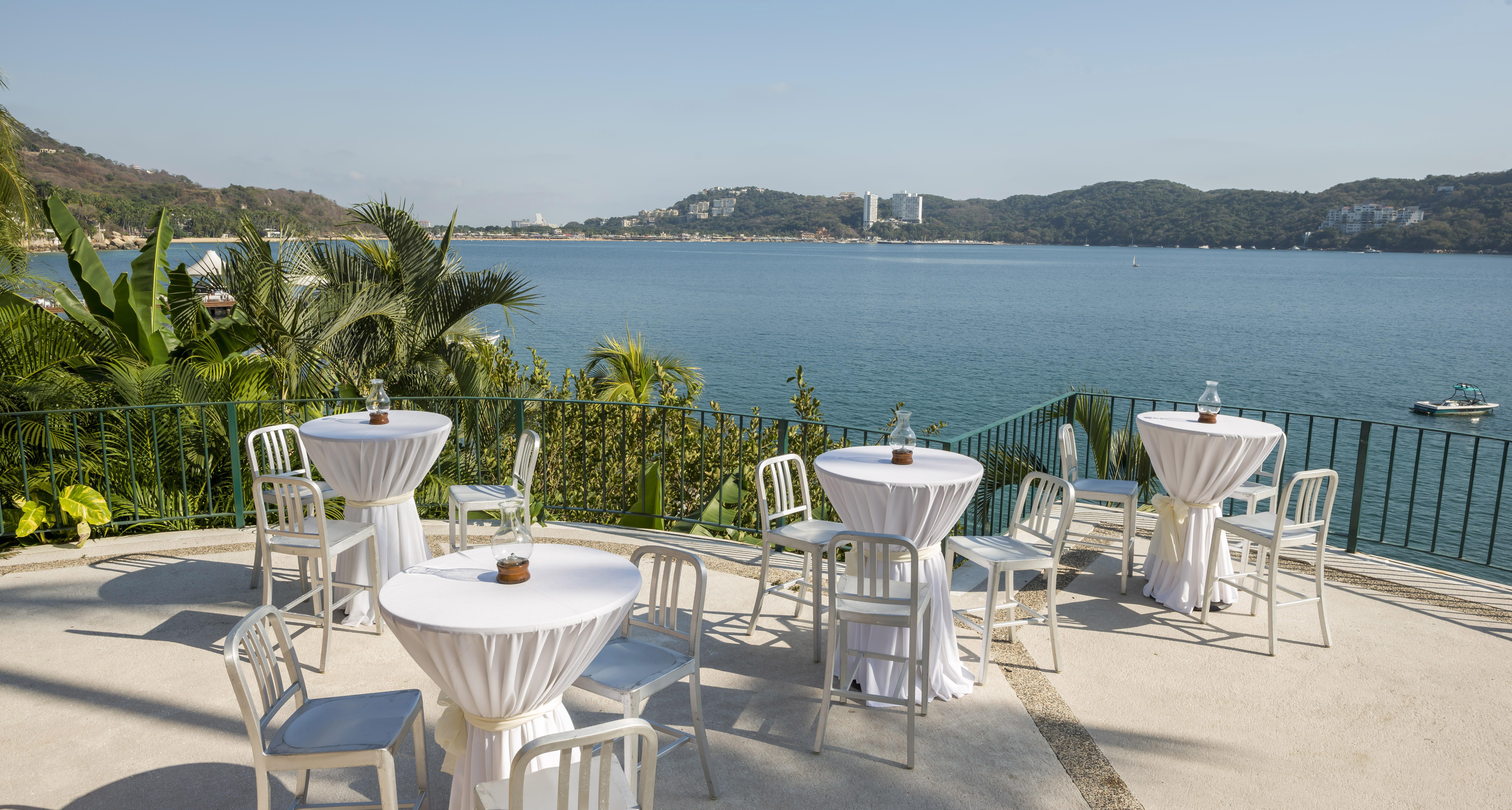 Camino Real Acapulco Diamante Exterior foto View of the Gulf of İzmit from the hotel
