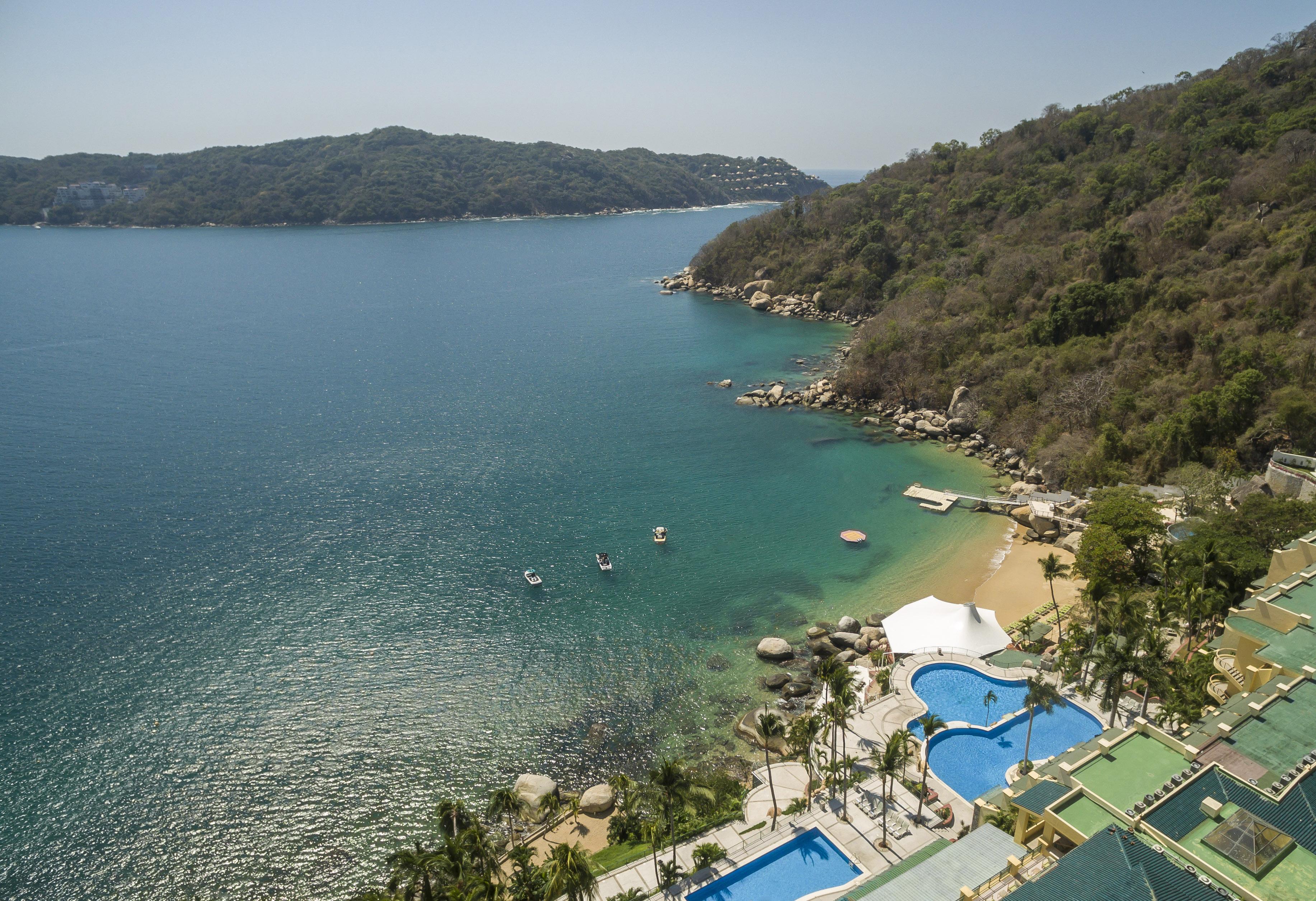 Camino Real Acapulco Diamante Exterior foto Aerial view of the resort